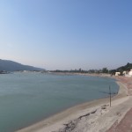 Am Ufer des Ganges in Rishikesh
