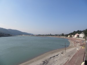 Am Ufer des Ganges in Rishikesh